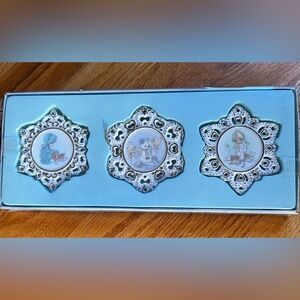 Precious Moments Blue and Pink Decorative Set